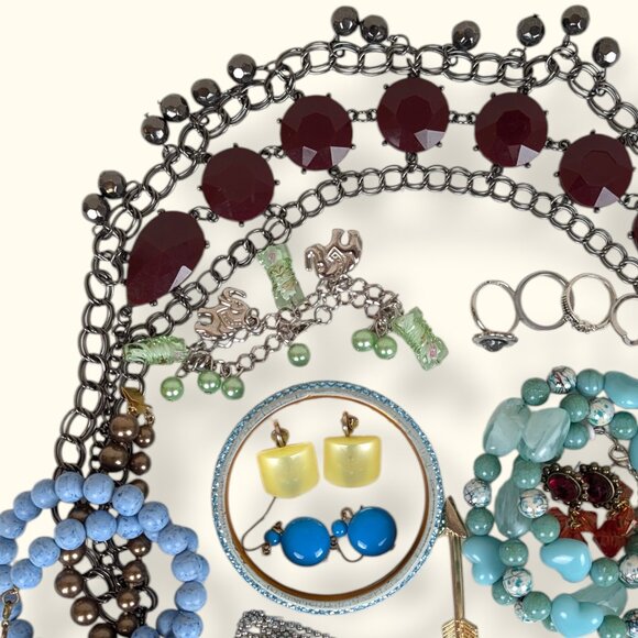 NEPTUNUS - Vintage To Now Jewelry Lot - 047 - Picture 2 of 7